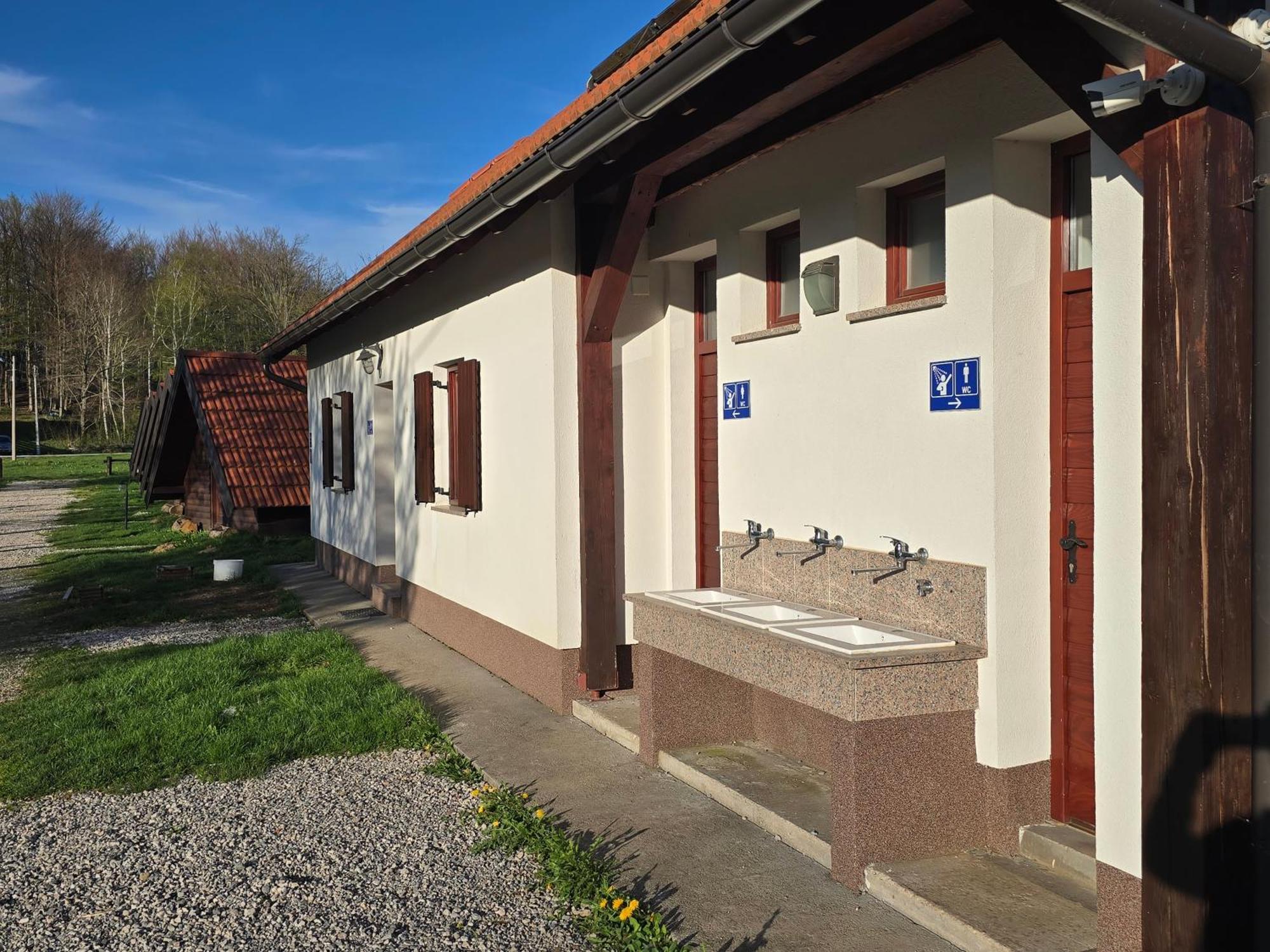 Bungalows Rizvan City Brusane Dış mekan fotoğraf
