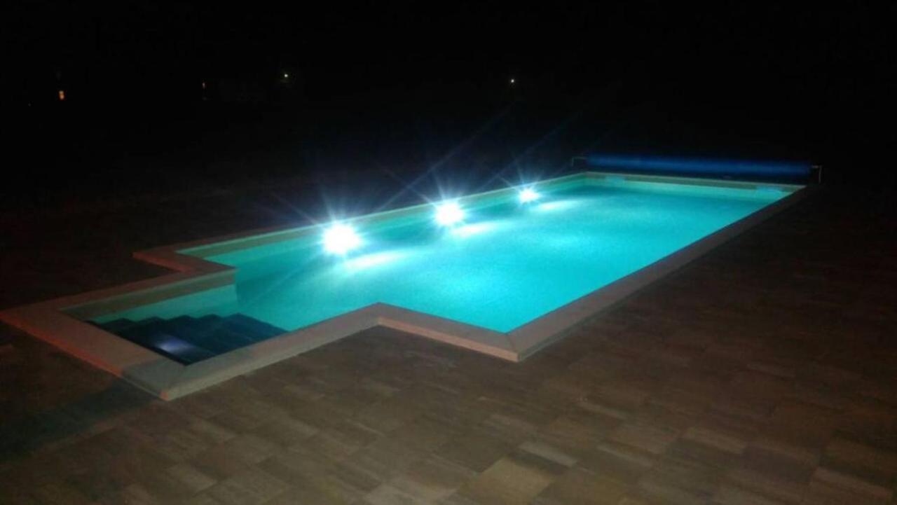 Bungalows Rizvan City Brusane Dış mekan fotoğraf